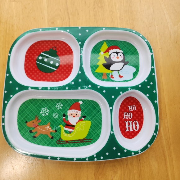 Green and Red Disposable Tableware Party Supplies - Picture 3 of 5